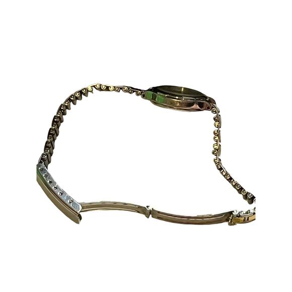 Halston Two toned band with clasp Watch 001-6236 Vintage - Picture 8 of 13